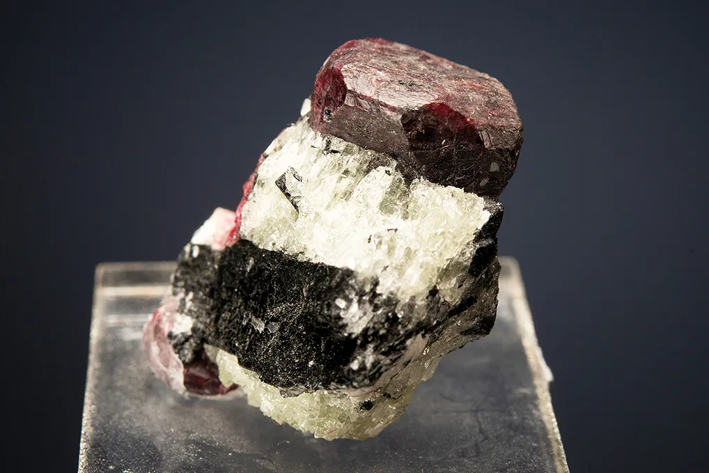Eudialyte - image 2