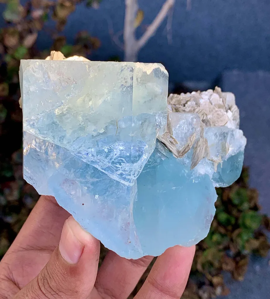 Exceptional Blue Aquamarine from Pakistan image
