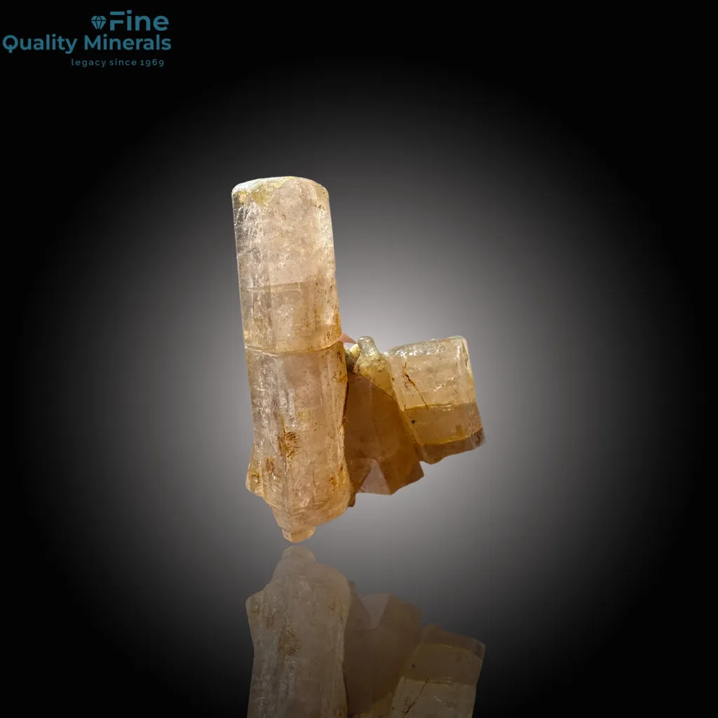 Exquisite Apatite Crystal – Radiant Mineral Specimen - image 4
