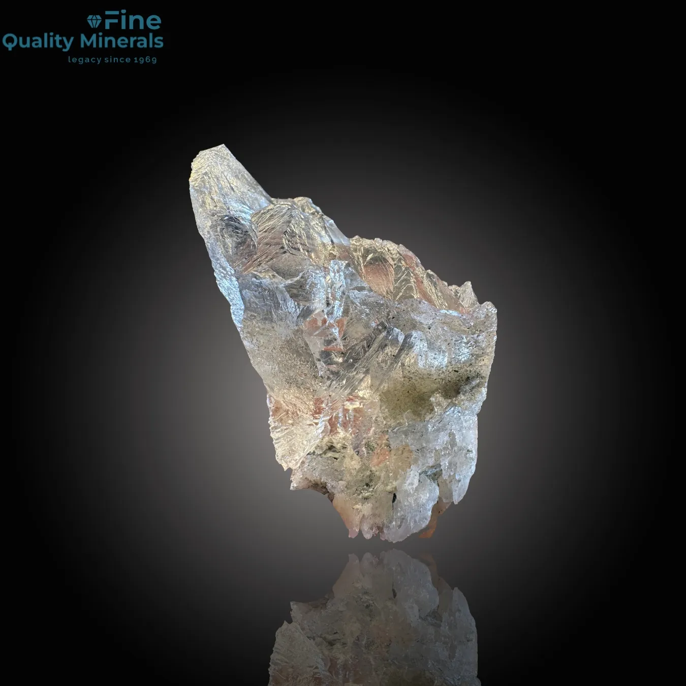 Exquisite Skardu Etched Quartz – Nature’s Textured Artwork - image 5