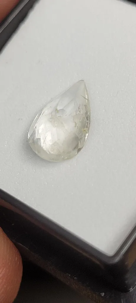 Faceted Hambergite image
