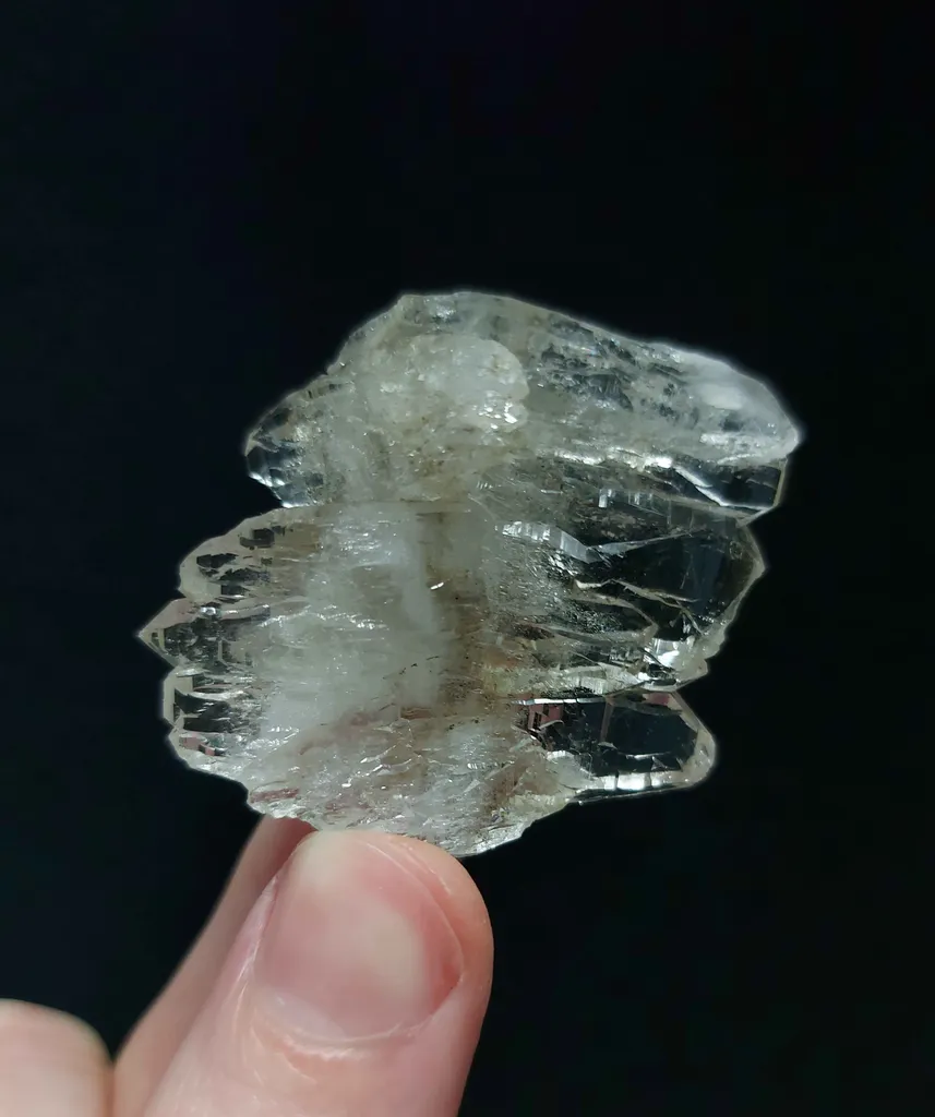 Faden Quartz from Italy, Piedmont, Villadossola image