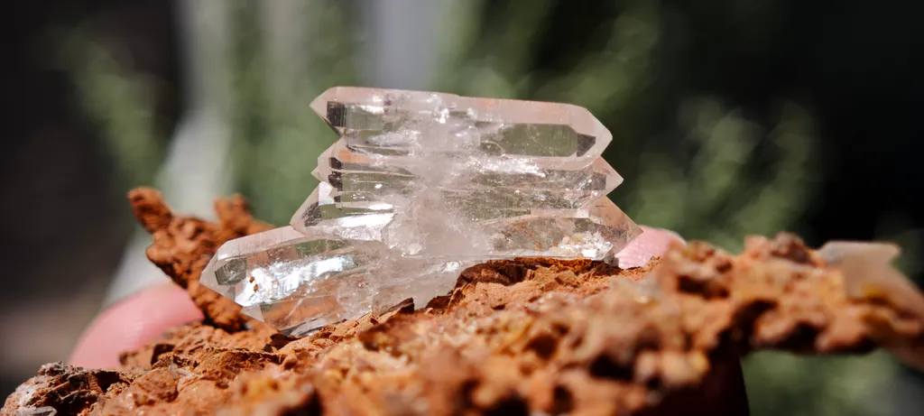 Faden quartz on Siderite and Calcite from Vals, Surselva Region, Switzerland - image 8