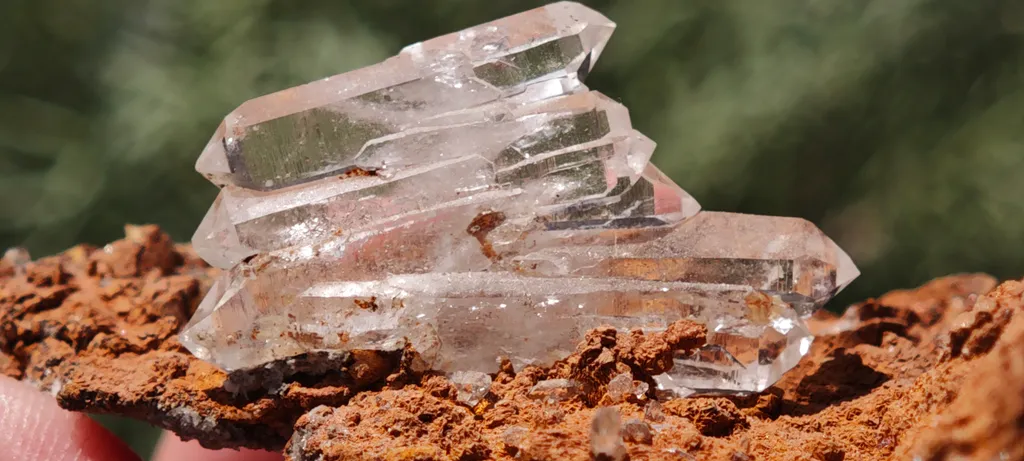 Faden quartz on Siderite and Calcite from Vals, Surselva Region, Switzerland image