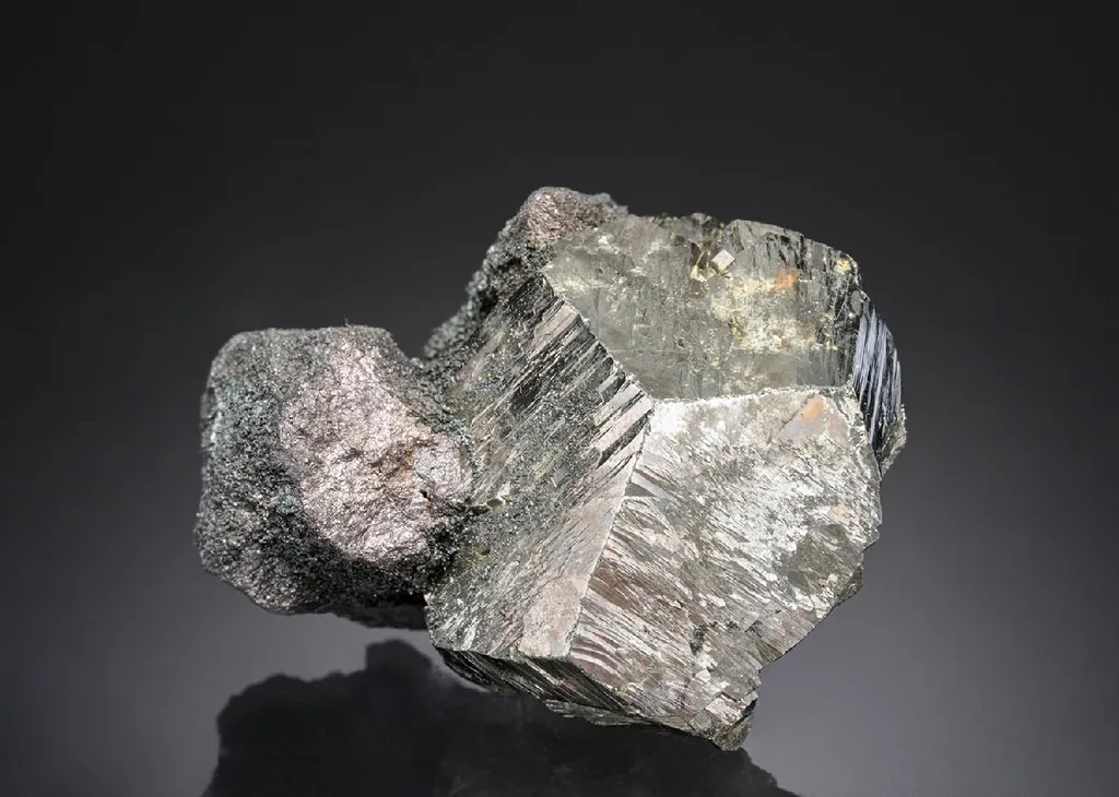 FAMATINITE on Pyrite image