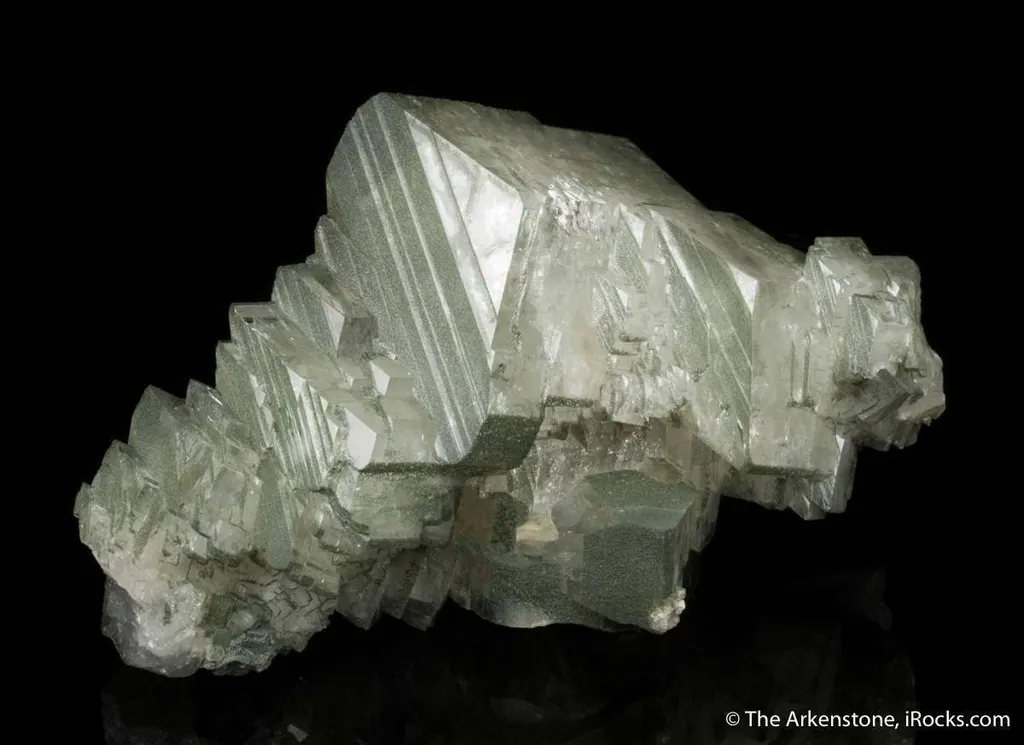 Feldspar var. Adularia (glass luster) image