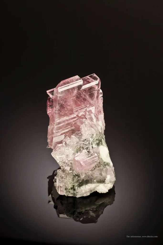 Feldspar Var. Orthoclase image