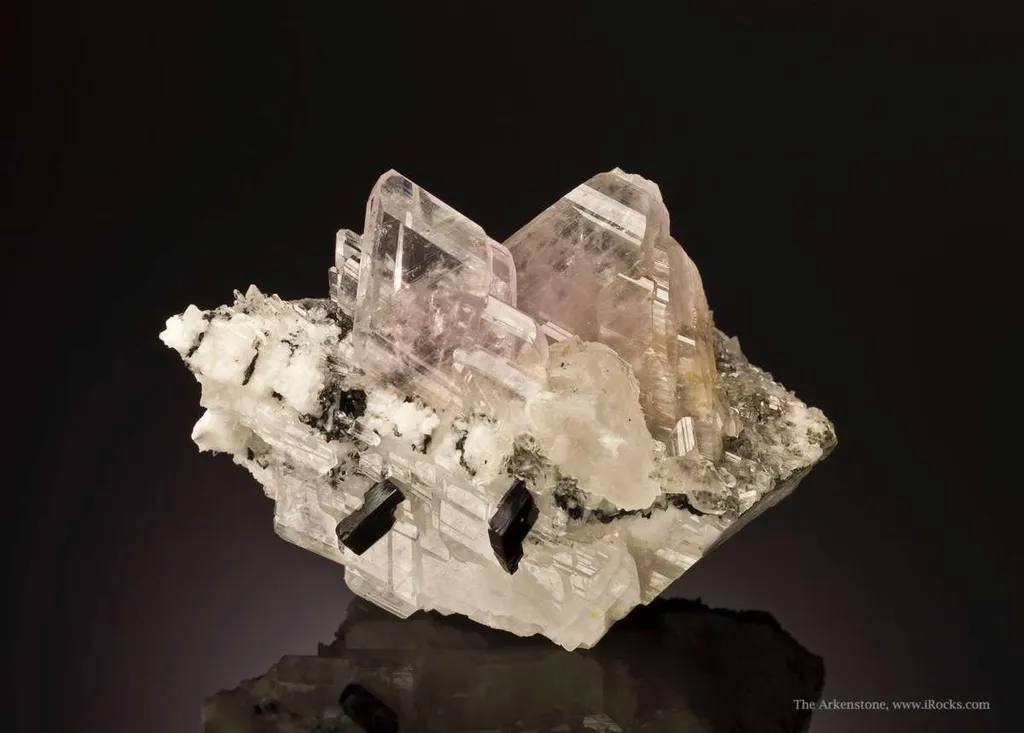Feldspar Var. Orthoclase image