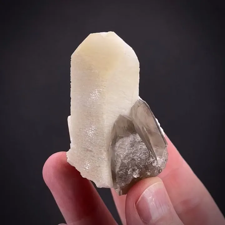 Feldspar With Quartz image