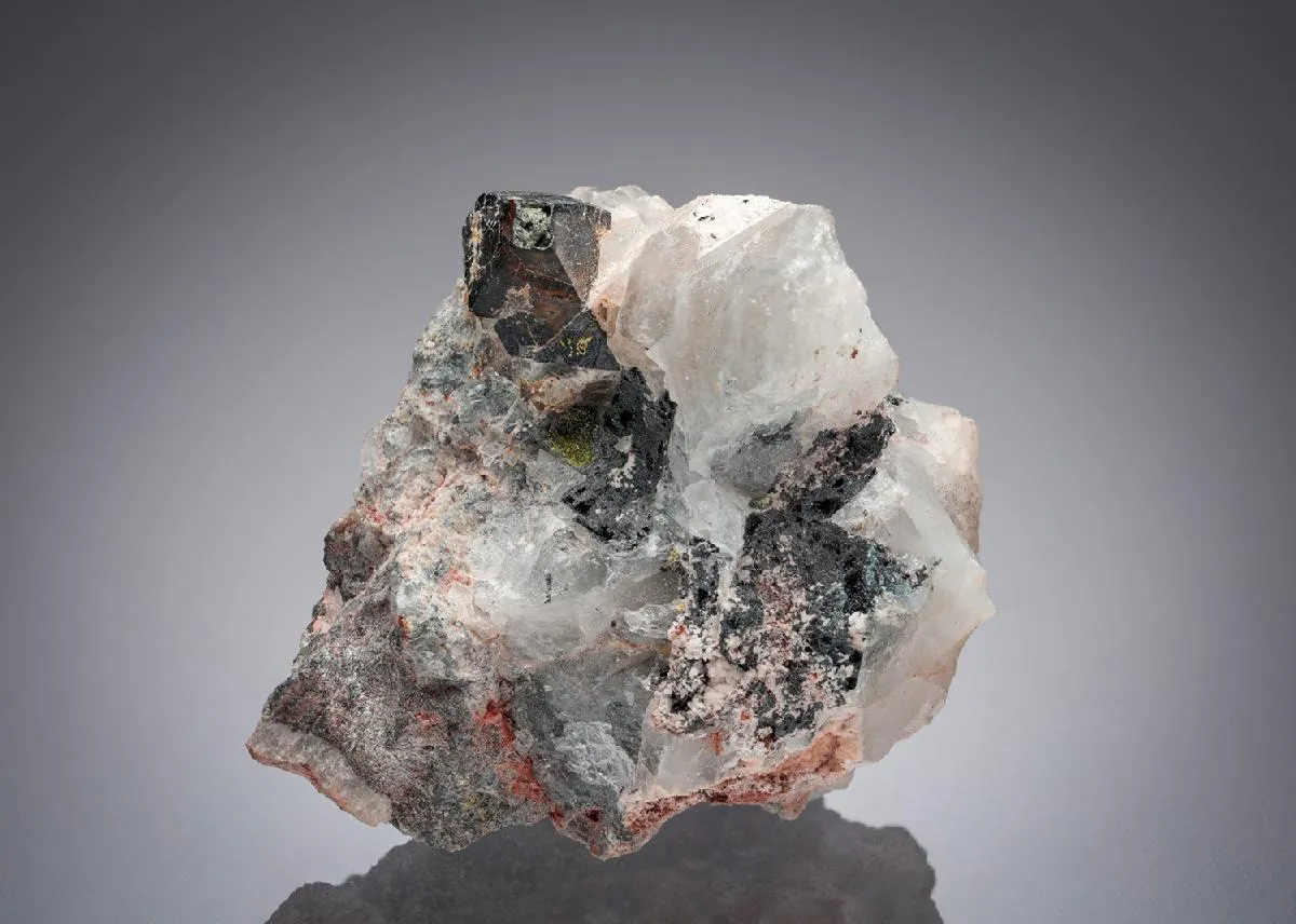 Ferberite after Scheelite with Scheelite - image 1