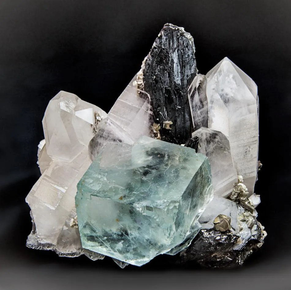Ferberite, Fluorite, Quartz image