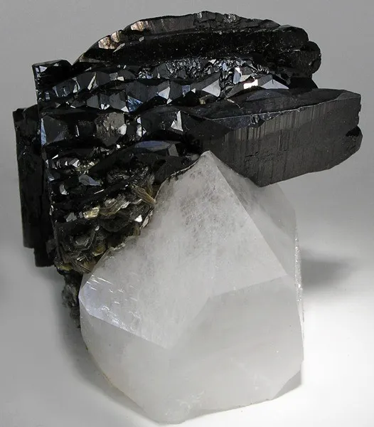 Ferberite, Quartz image