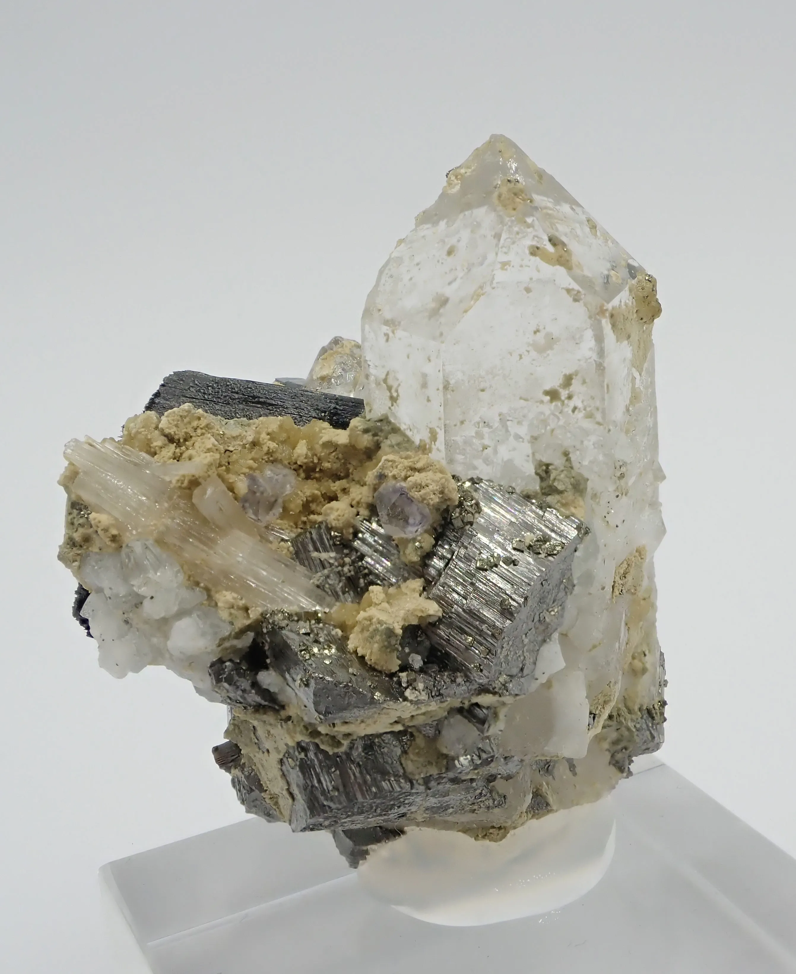 Ferberite, Quartz, Fluorapatite, Fluorite, Topaz, Arsenopyrite - image 2