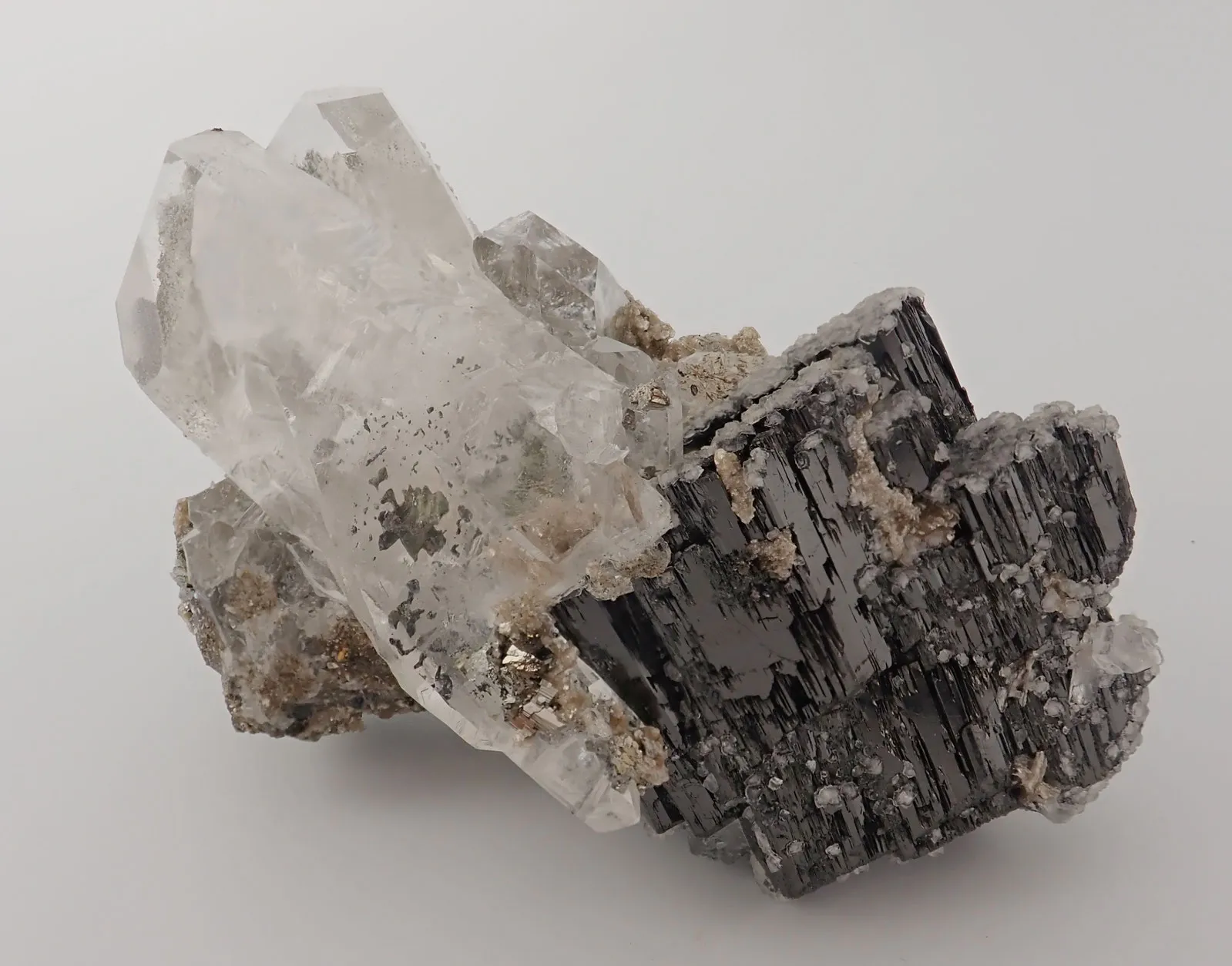 Ferberite, Quartz with Sulphide inclusions and Fluorapatite - image 1