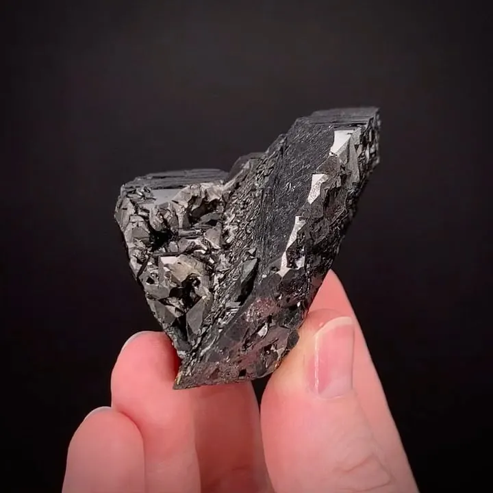 Ferberite (twinned) - image 2