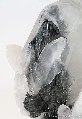 Ferberite With Quartz - image 3