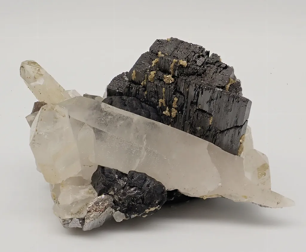 Ferberite with Quartz and Sphalerite image