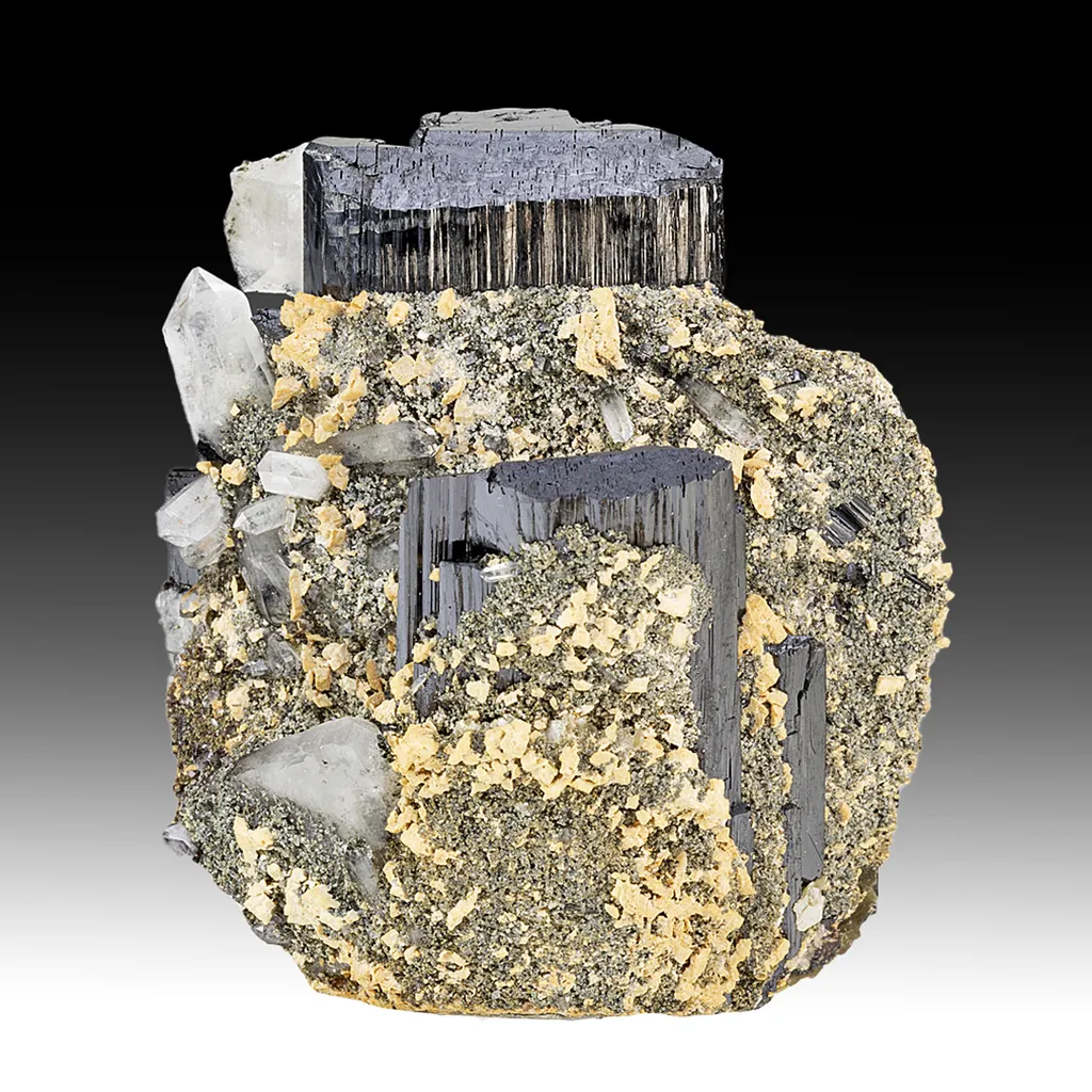 Ferberite with Quartz, Muscovite image