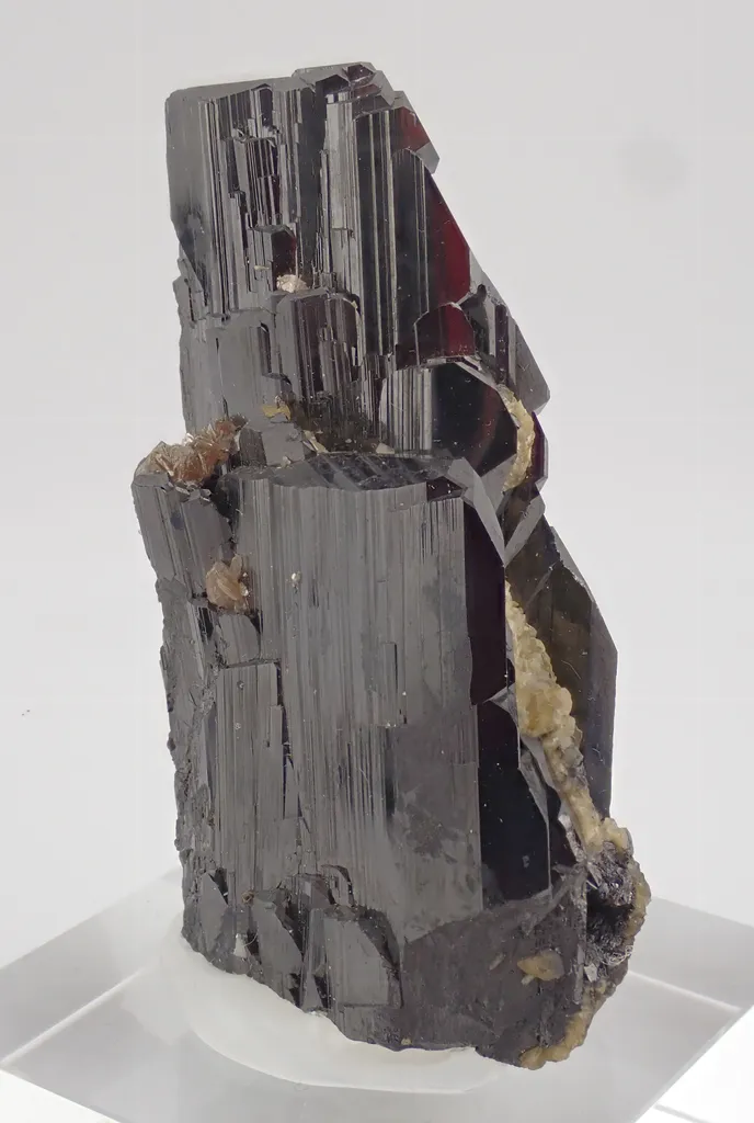 Ferberite with Siderite - image 4