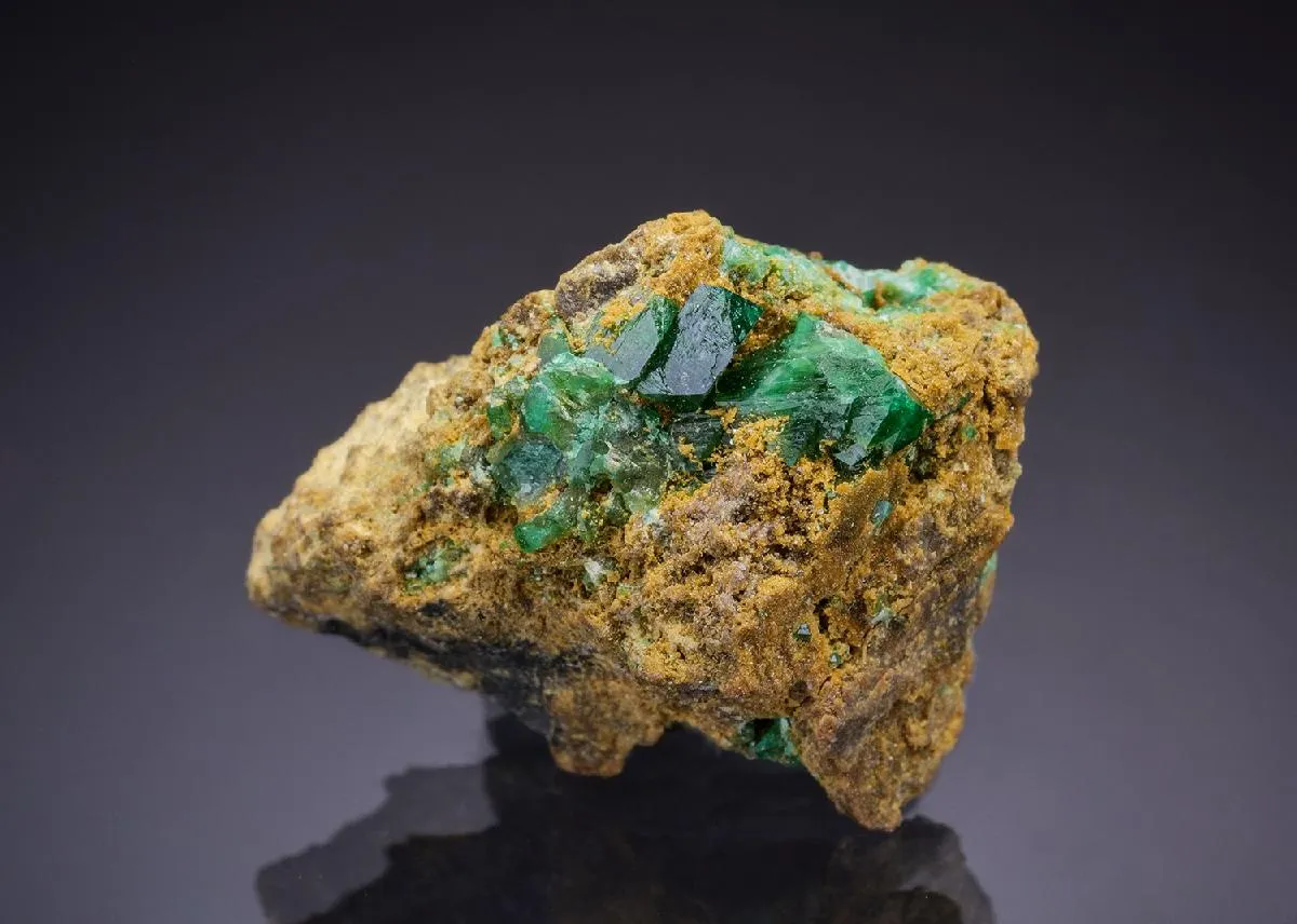 FERRILOTHARMEYERITE with Zincolivenite - image 1