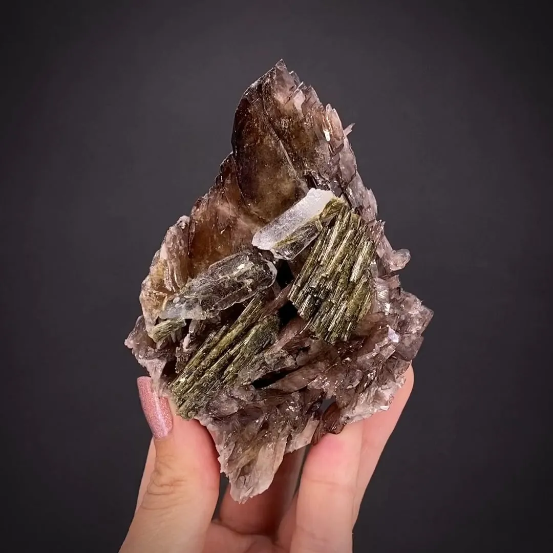 Ferroaxinite with Epidote - image 1