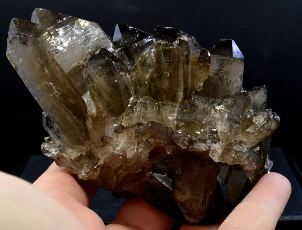 "Floating" Smoky Quartz 461 grams - Puiva Mount, Saranpaul, Khanty-Mansi Autonomous Okrug, Russia image