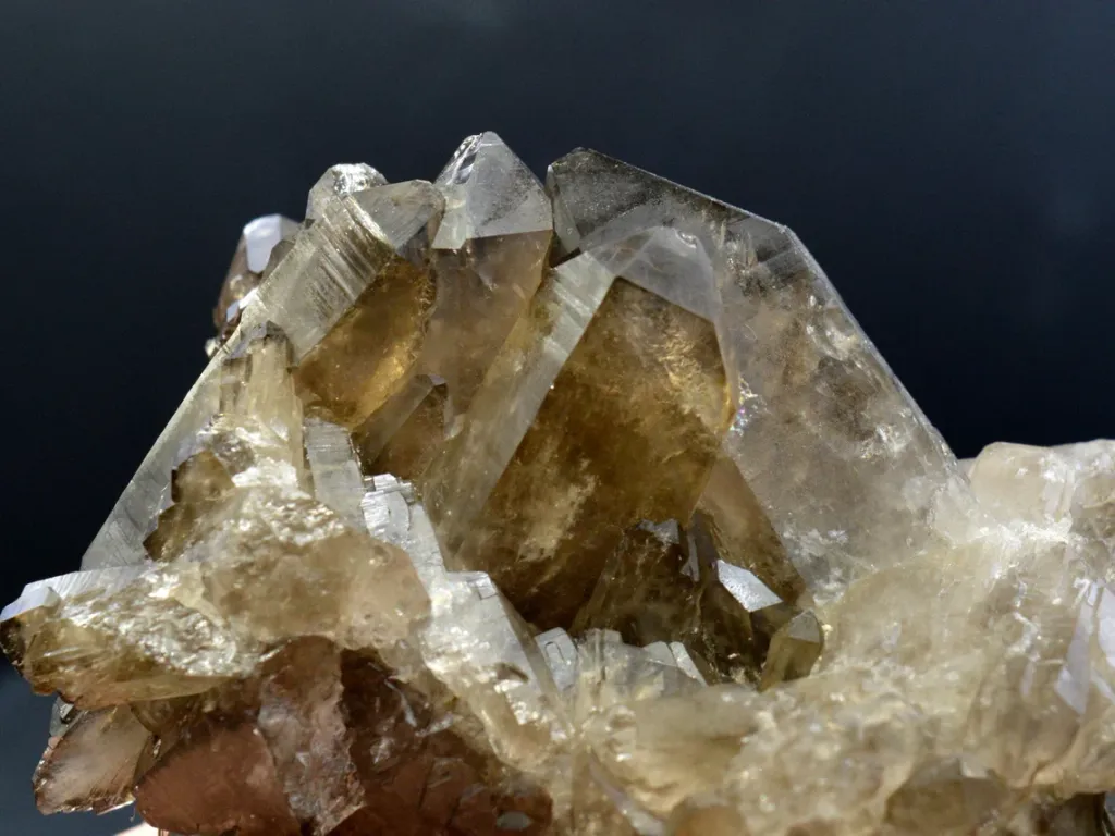 "Floating" Smoky Quartz 461 grams - Puiva Mount, Saranpaul, Khanty-Mansi Autonomous Okrug, Russia - image 7