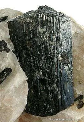 Fluor-Richterite - image 3