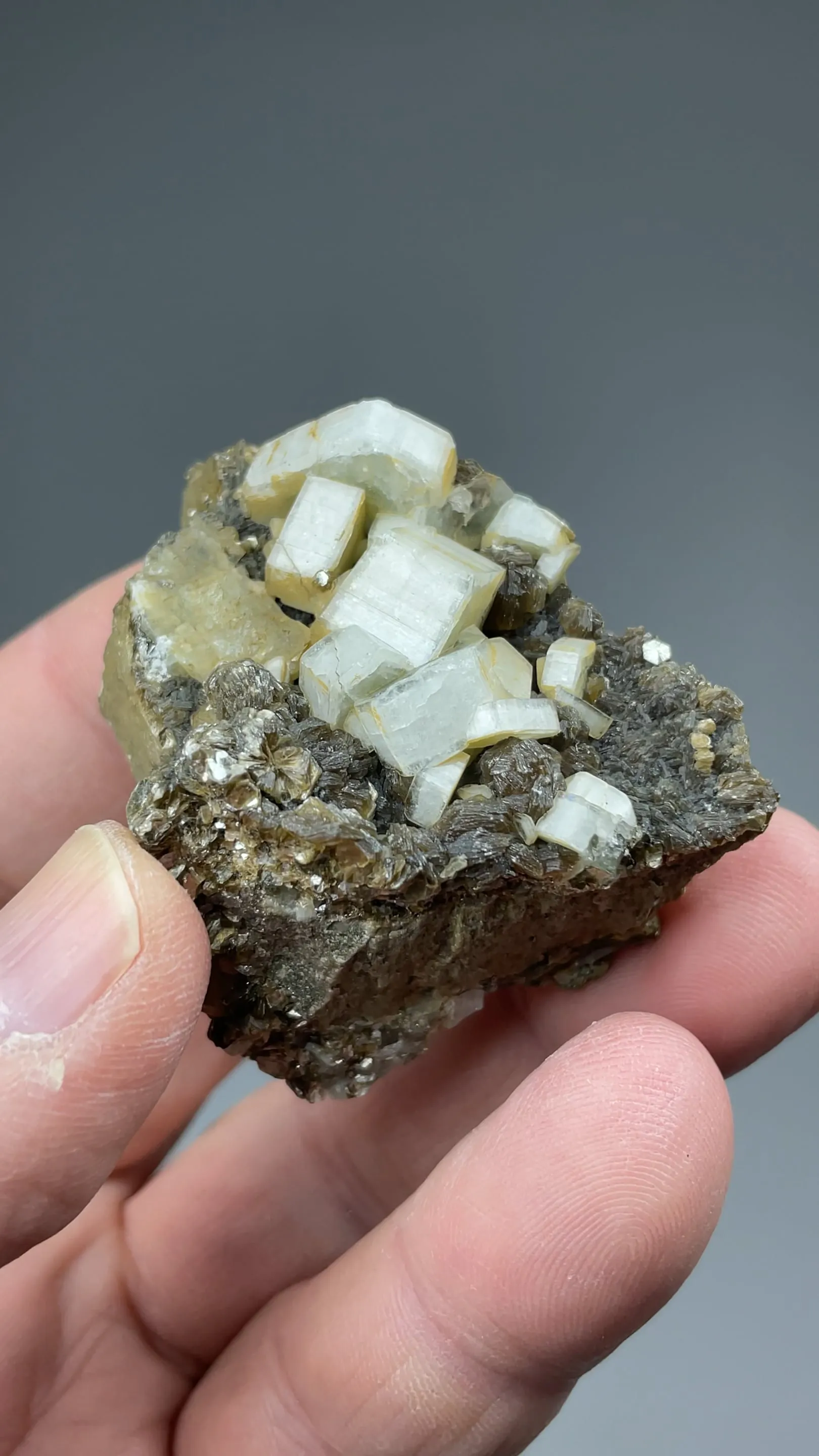 Fluorapatite - image 2