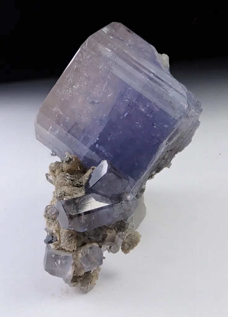 Fluorapatite image