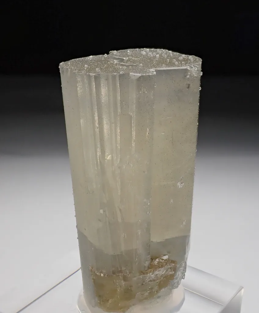 Fluorapatite - image 3