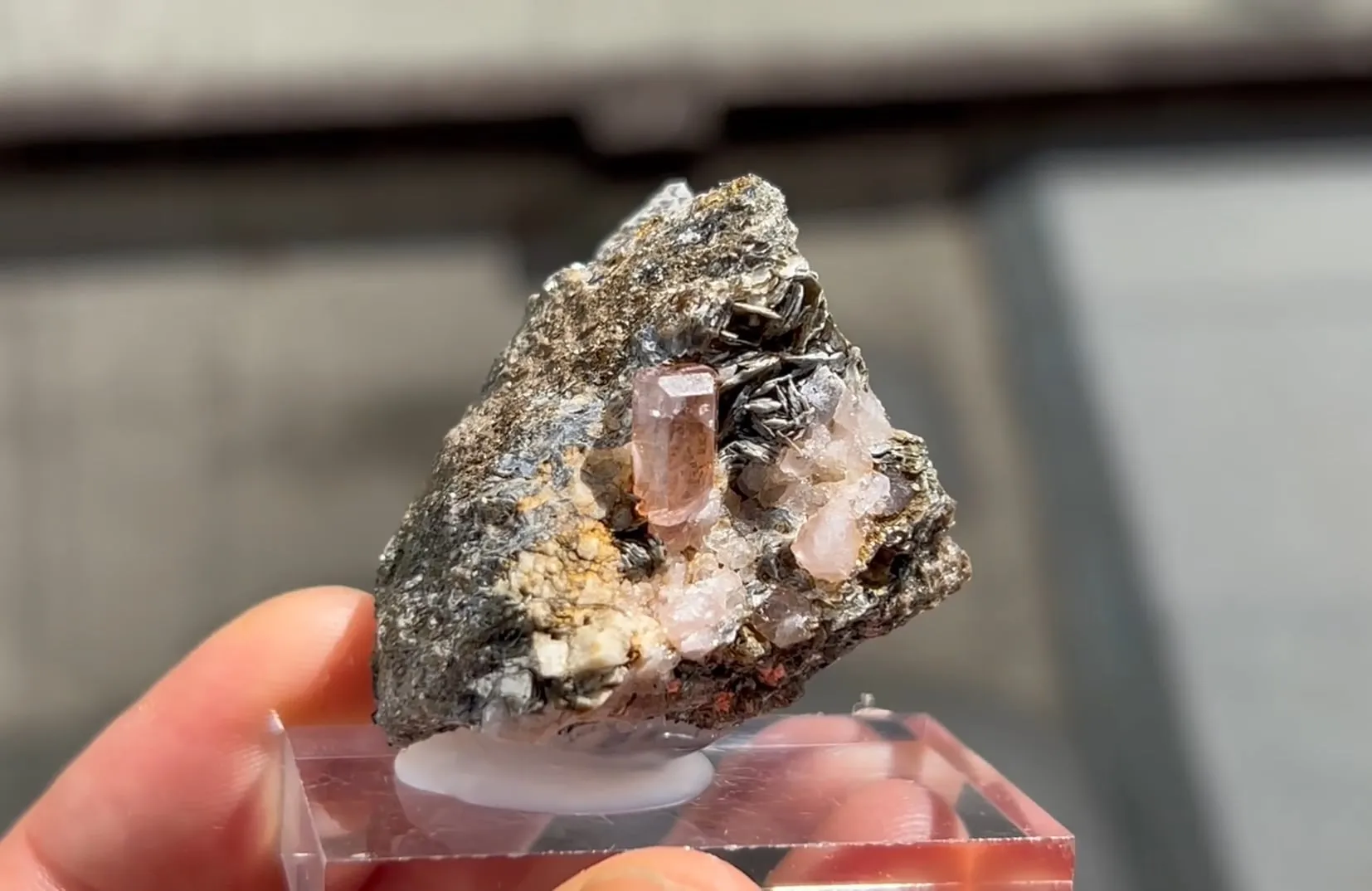 Fluorapatite - image 5