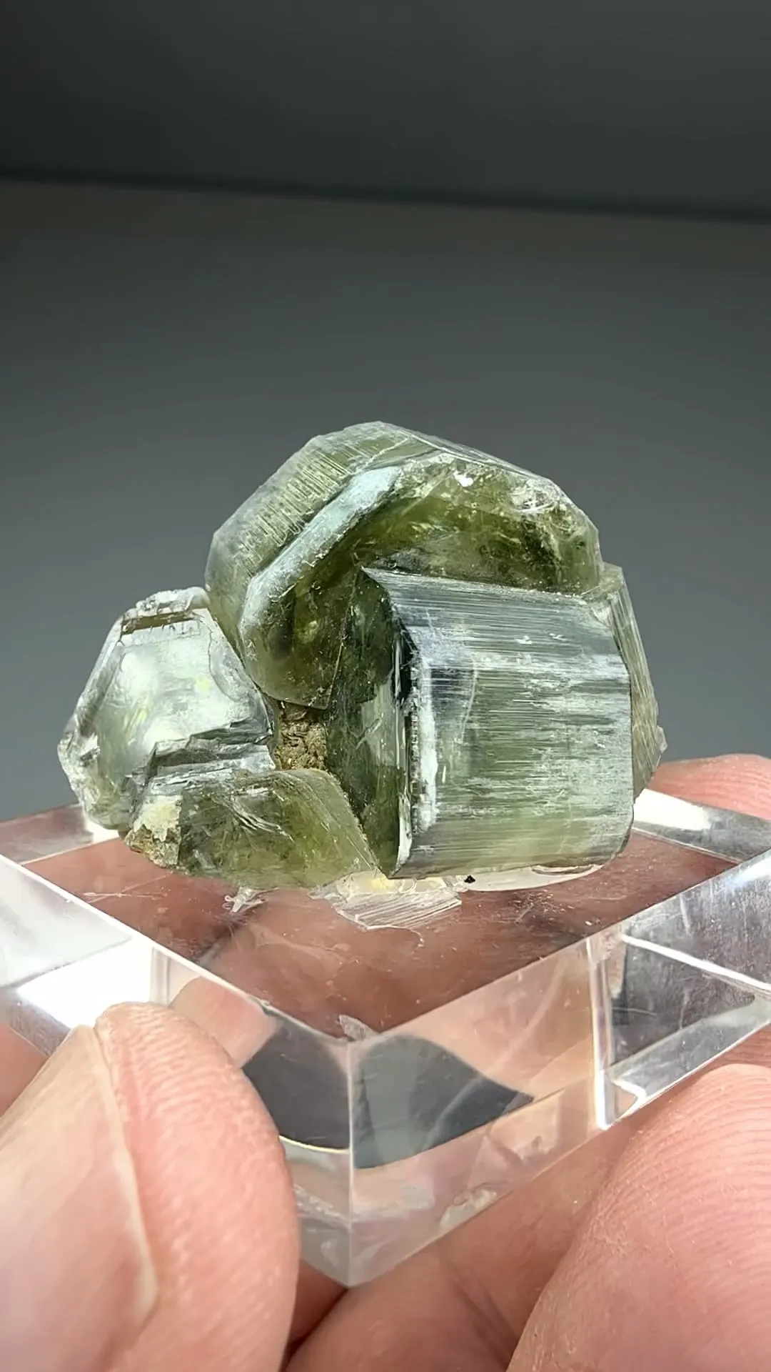 Fluorapatite (1087) - image 2