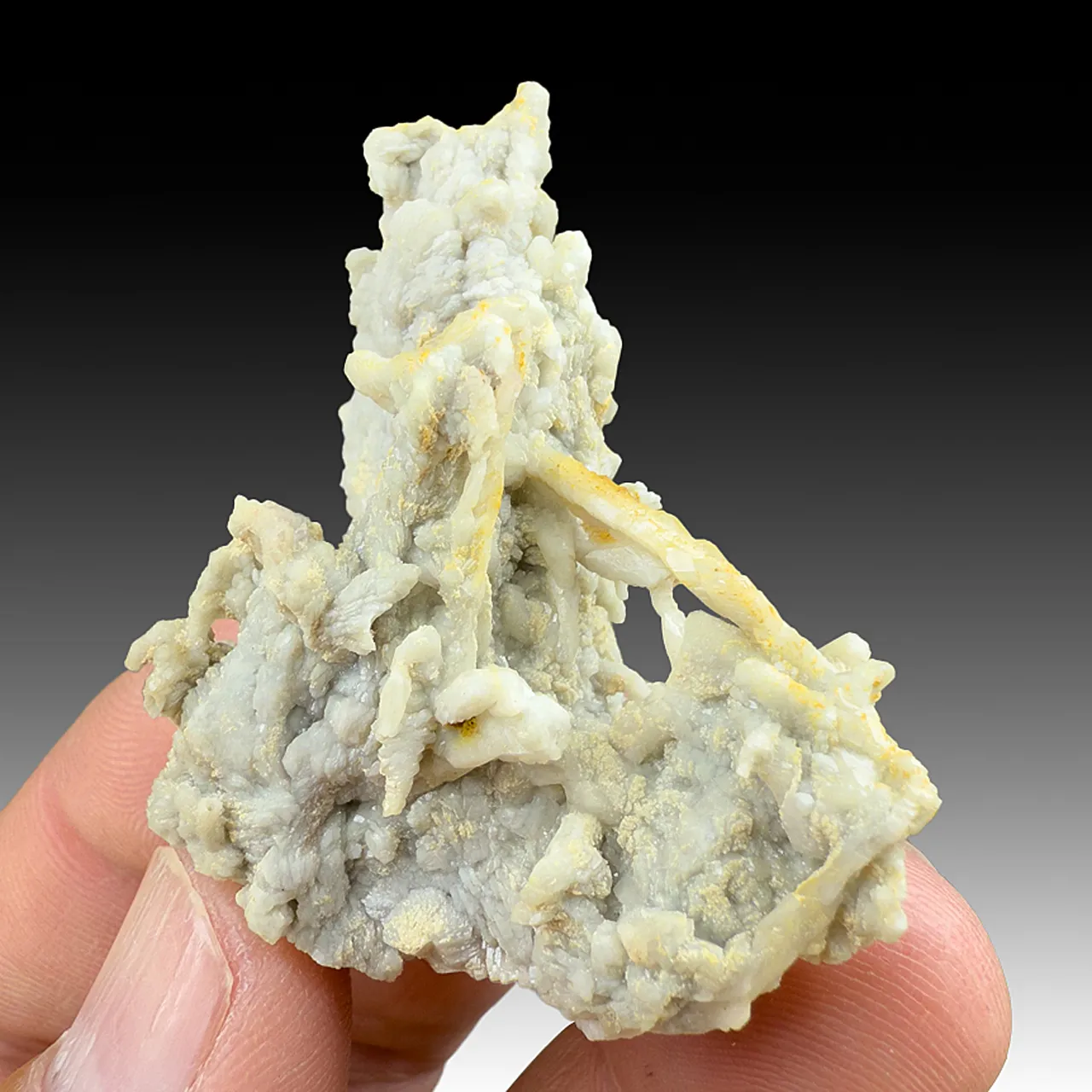 Fluorapatite (1388) - image 1