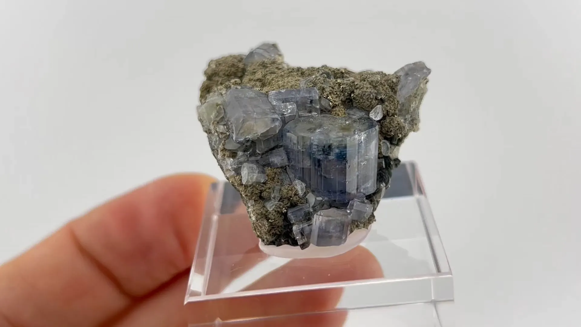 Fluorapatite - image 4