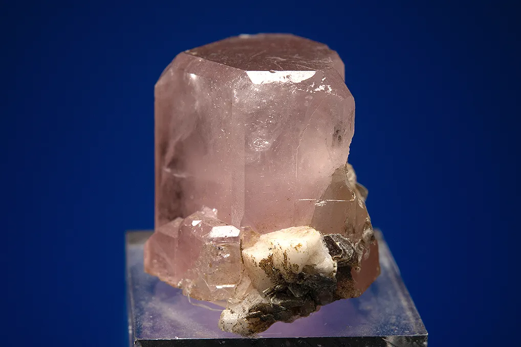 Fluorapatite - image 4