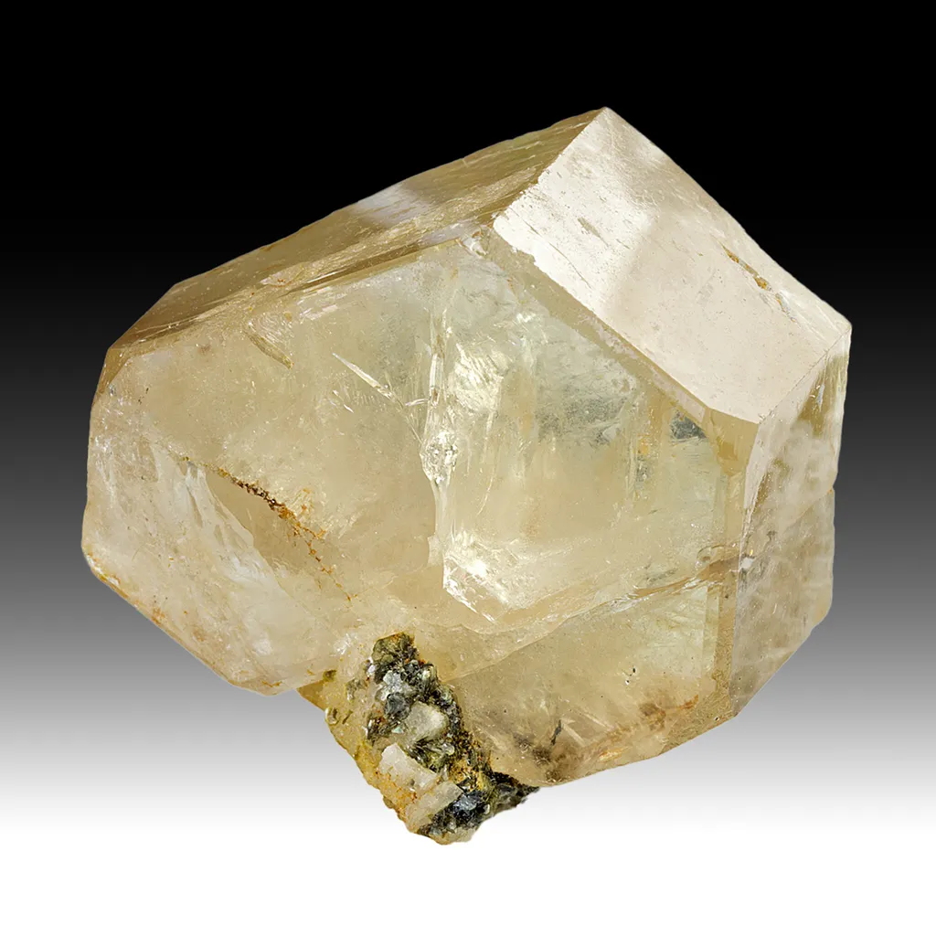 Fluorapatite image