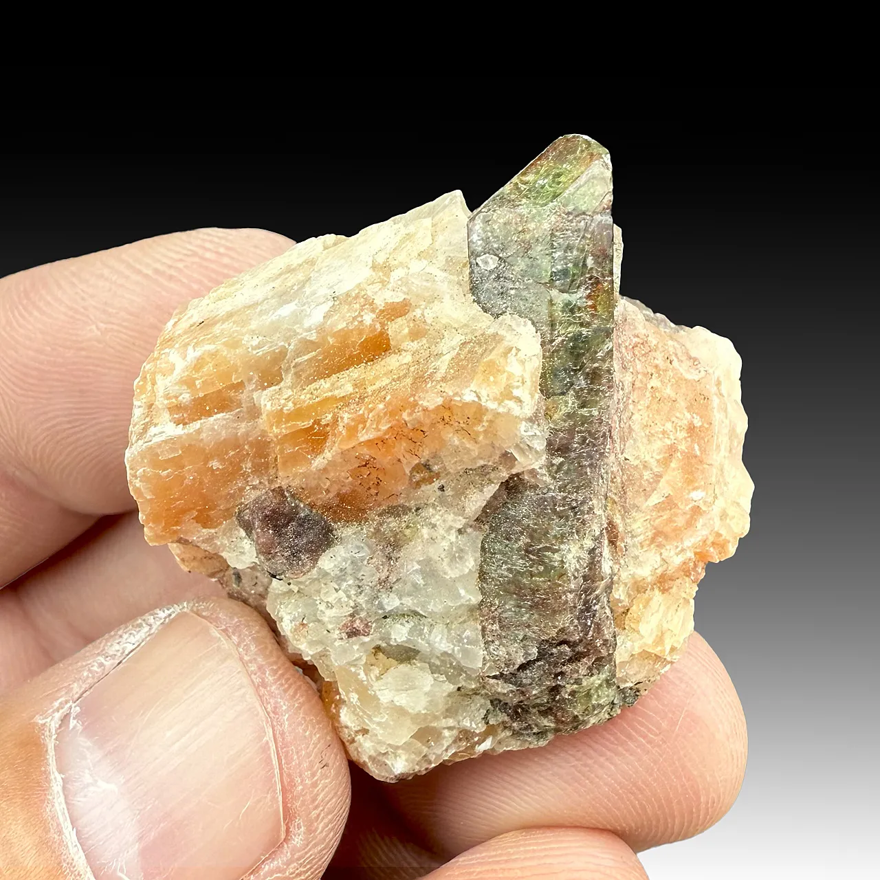 Fluorapatite - image 1