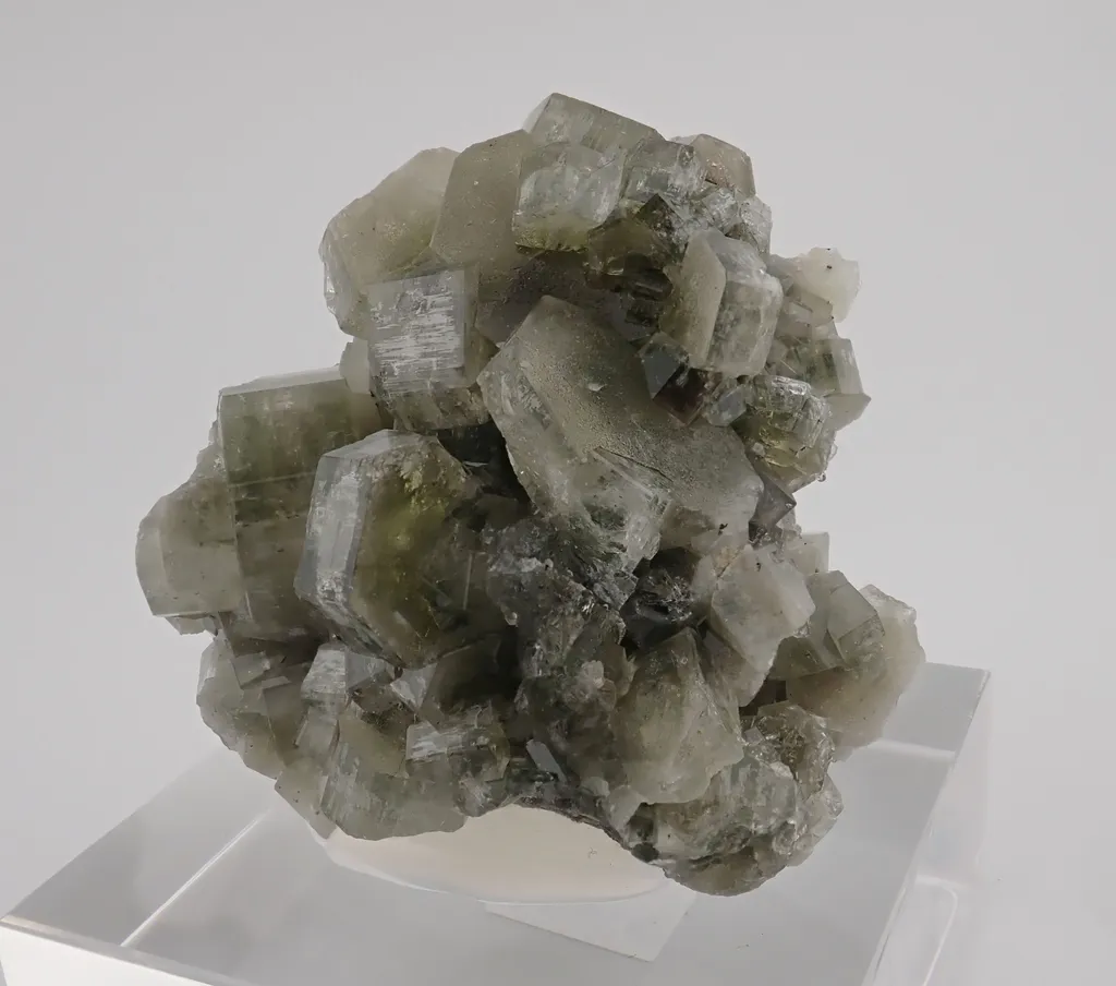 Fluorapatite image