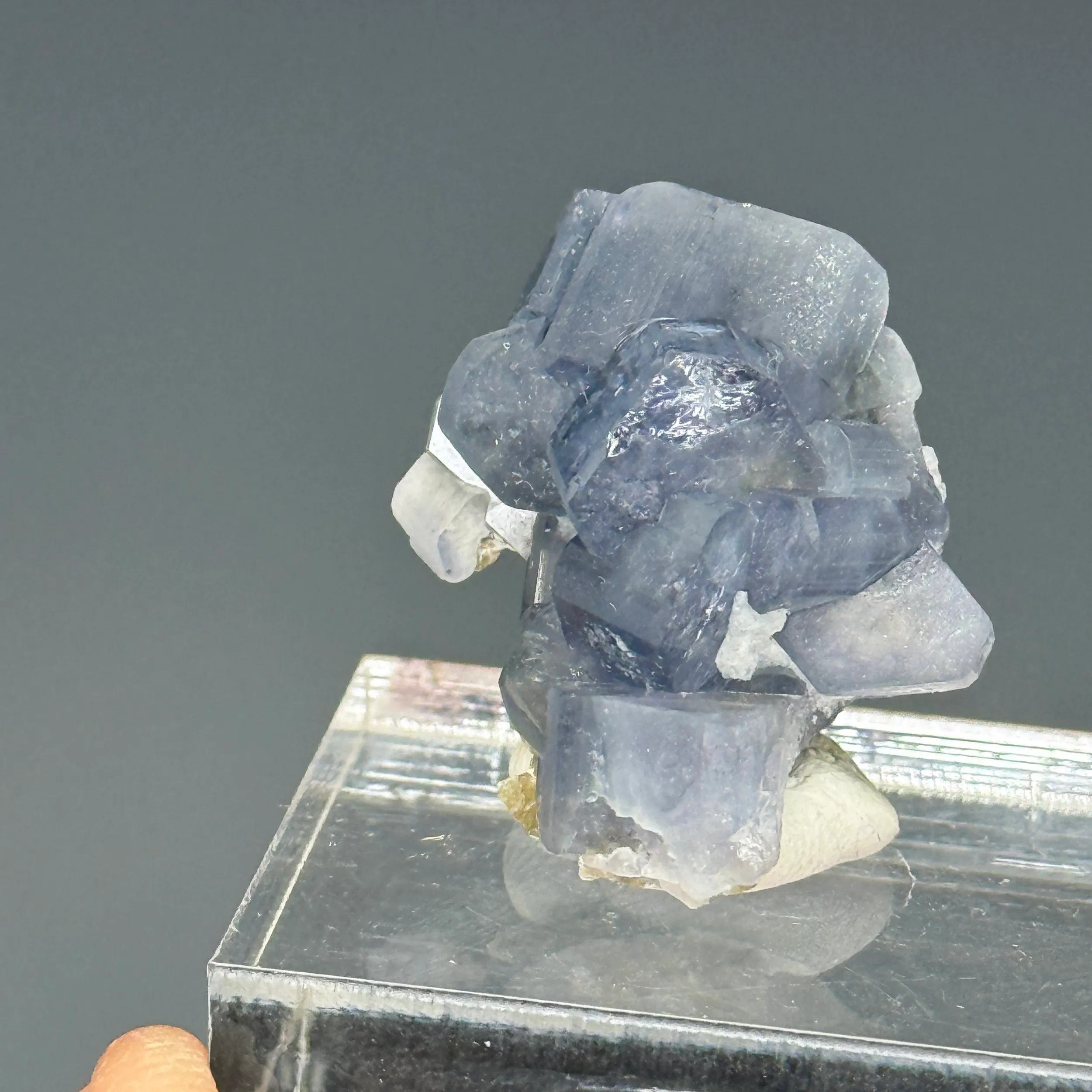 Fluorapatite - image 3