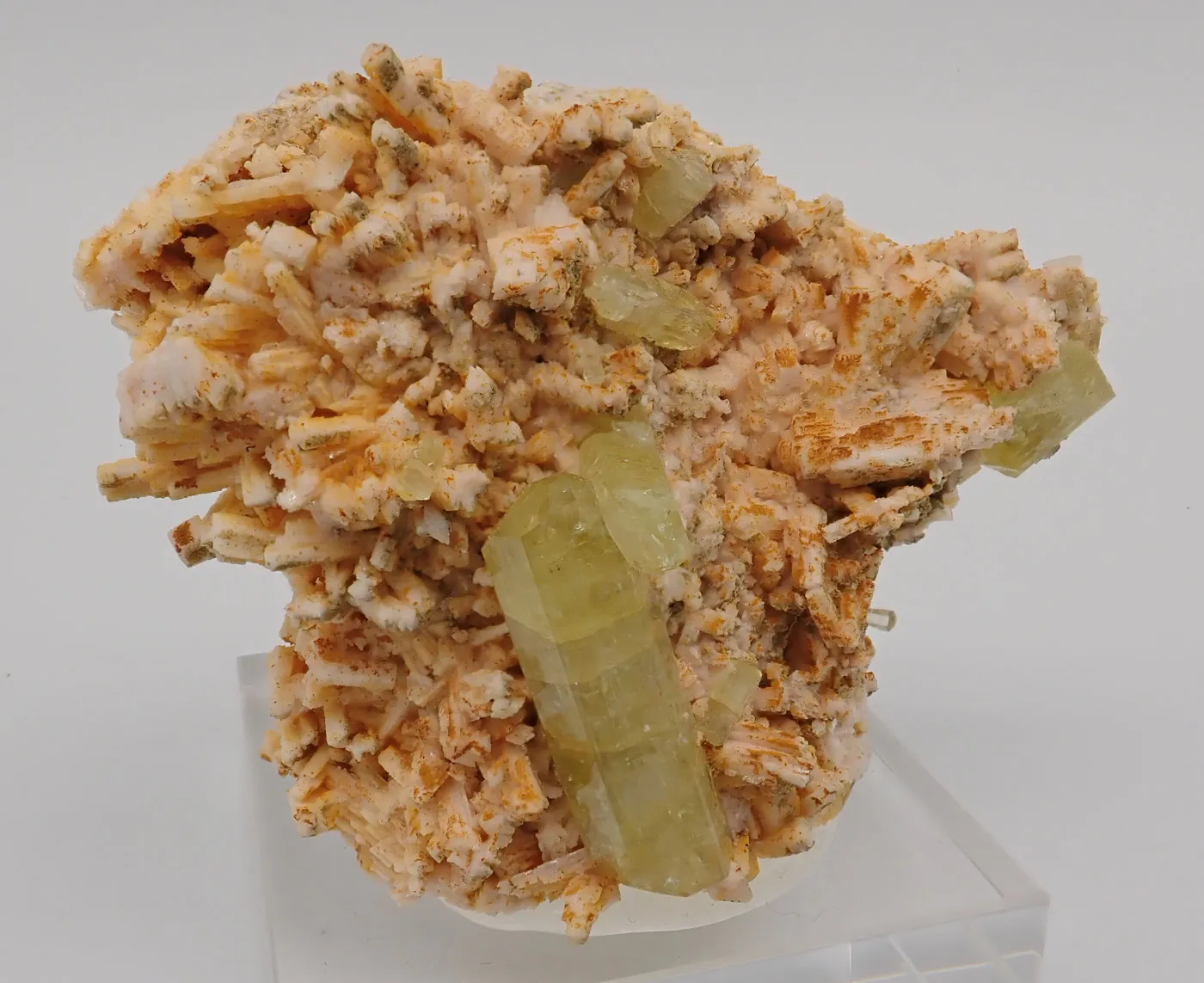 Fluorapatite - image 3