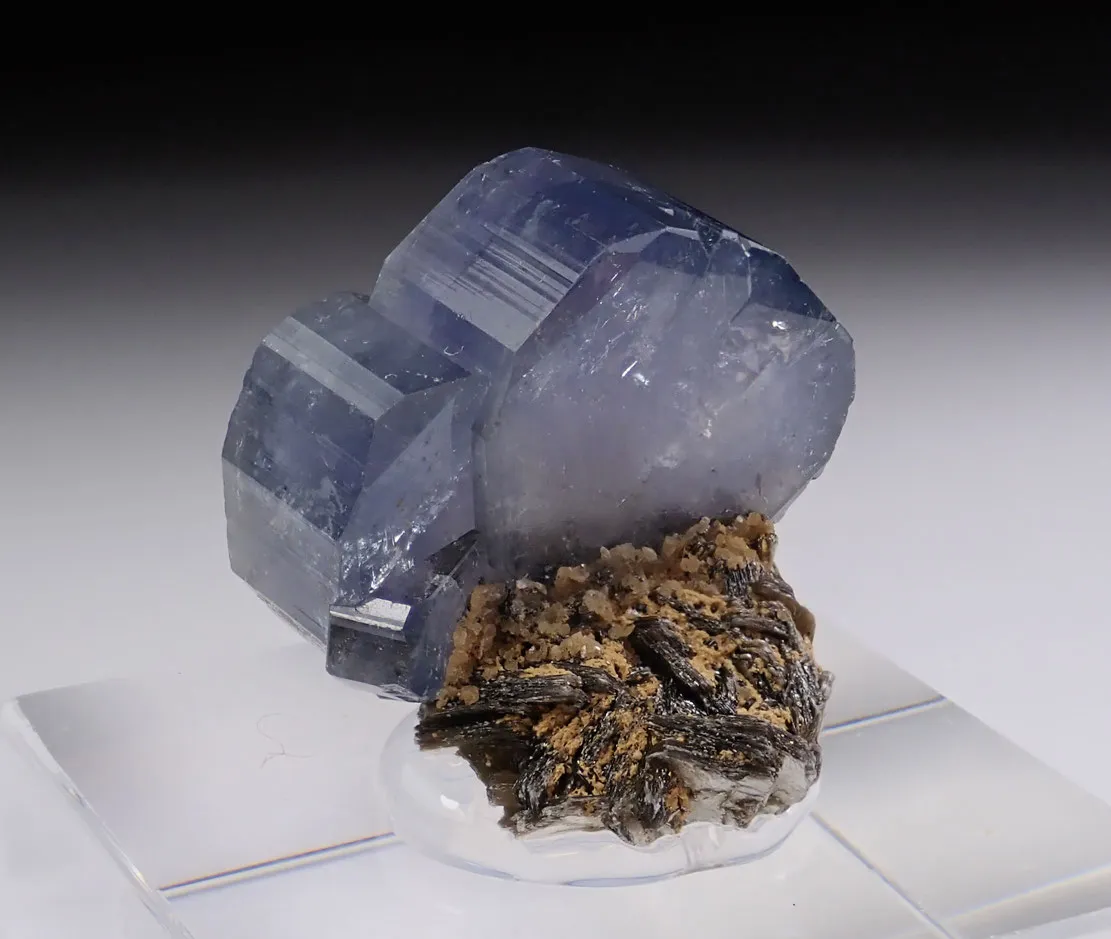 Fluorapatite - image 3
