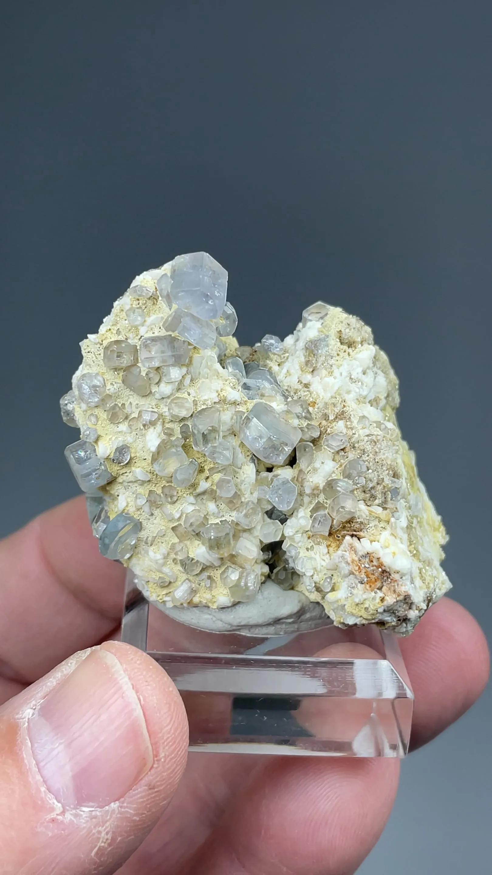 Fluorapatite - image 3