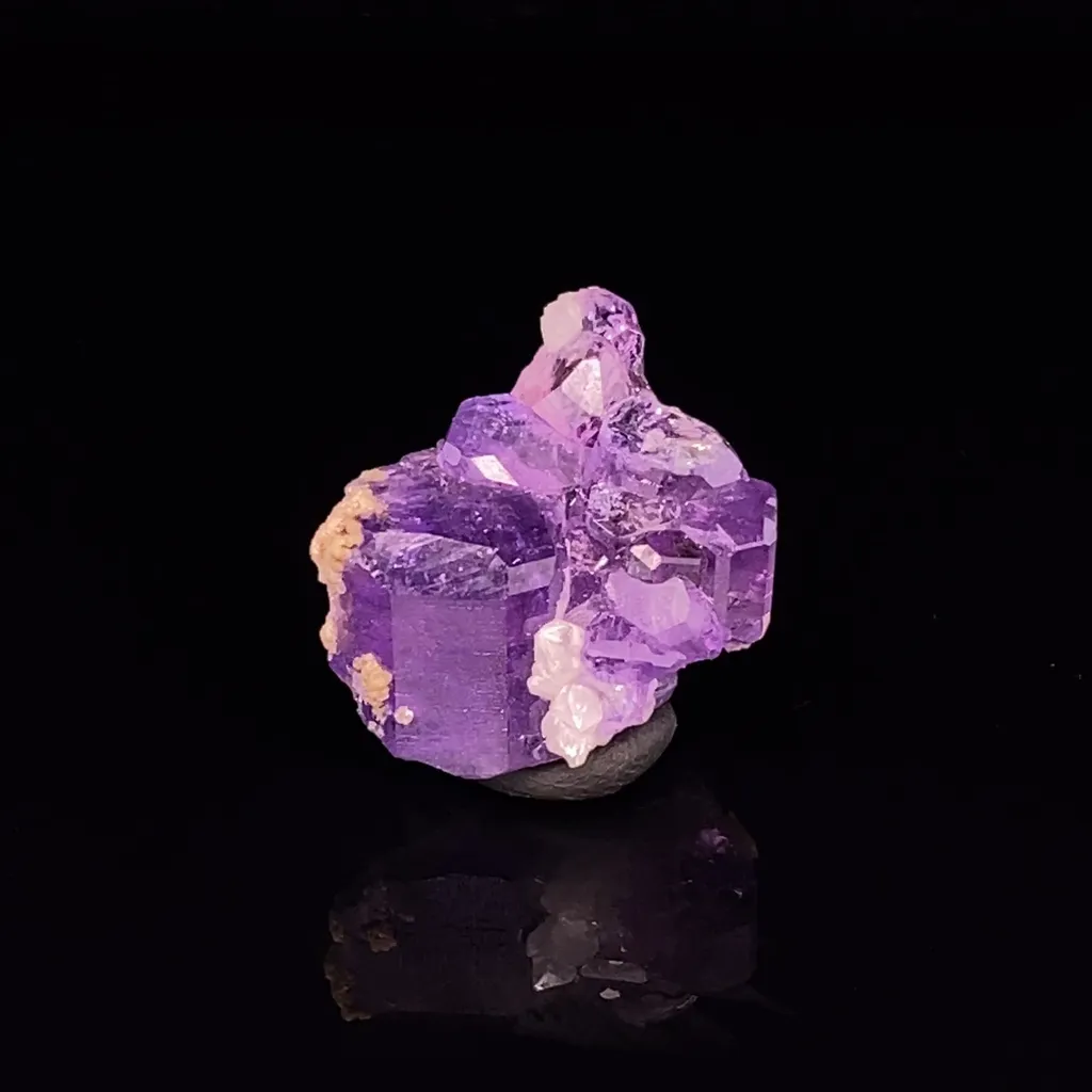 Fluorapatite image
