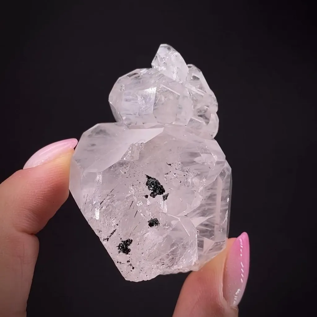 Fluorapatite image