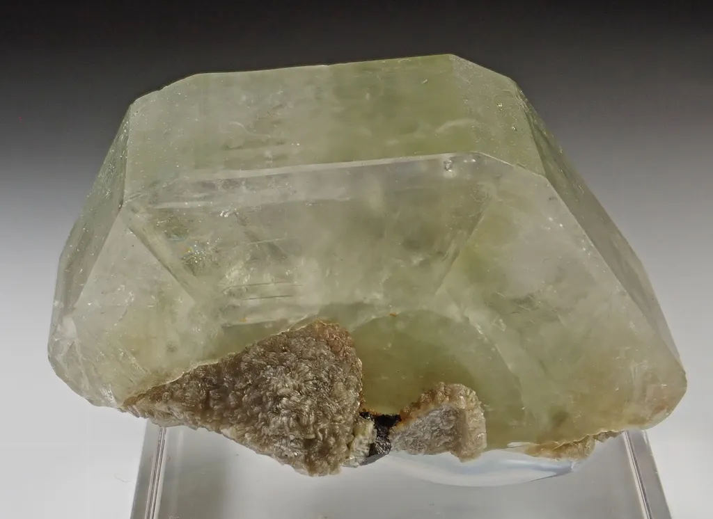 Fluorapatite - image 4