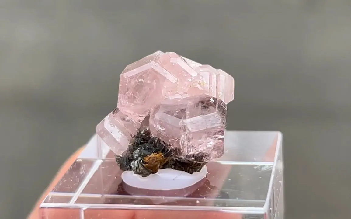 Fluorapatite - image 5