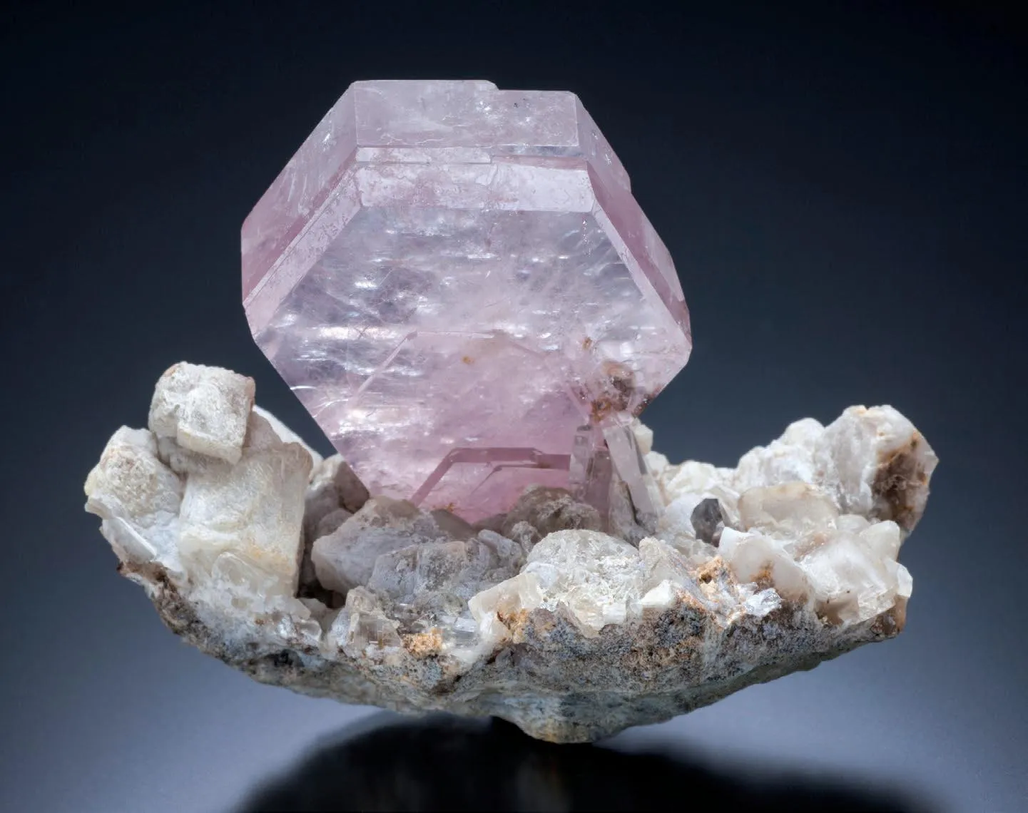 Fluorapatite - image 1