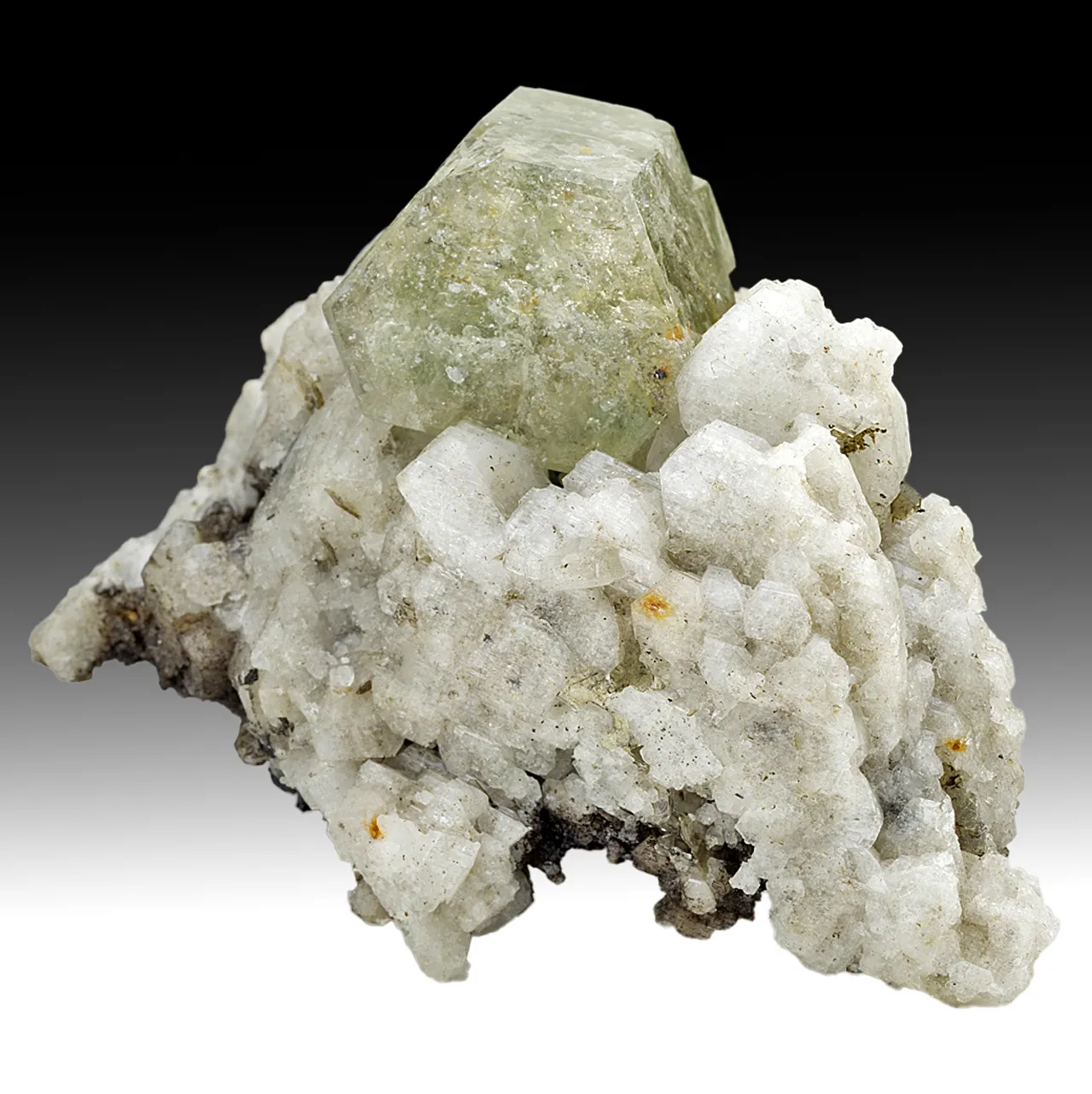 Fluorapatite - image 1