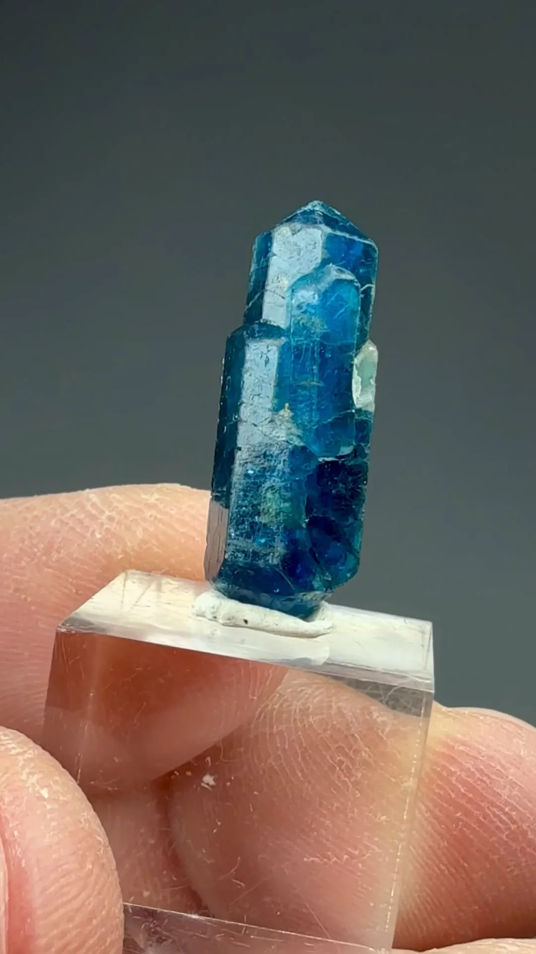 Fluorapatite - image 2
